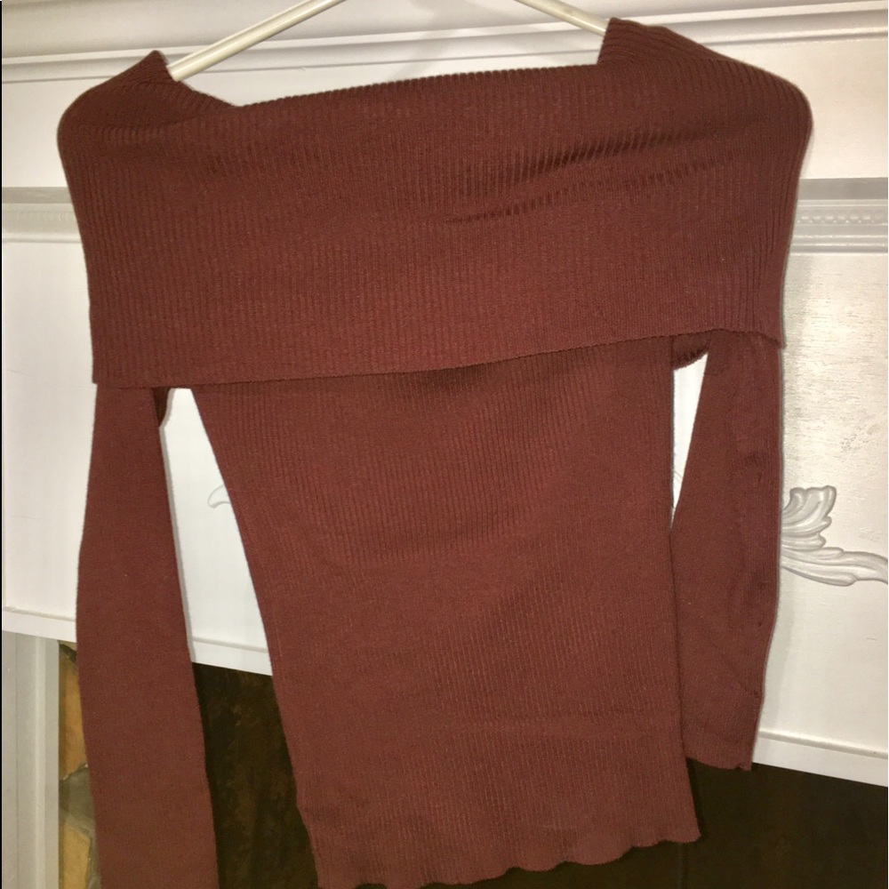 Rust/red off shoulder sweater top